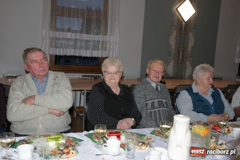 Zdjęcie w galerii na portalu naszraciborz.pl: Gdy pierwsza gwiazdka na niebie zabłyśnie...  wiadomości z regionu