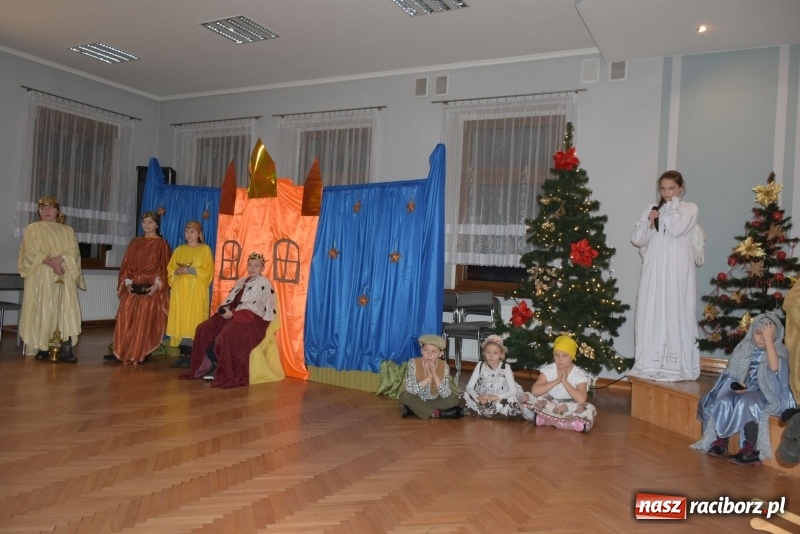 Zdjęcie w galerii na portalu naszraciborz.pl: Gdy pierwsza gwiazdka na niebie zabłyśnie...  wiadomości z regionu