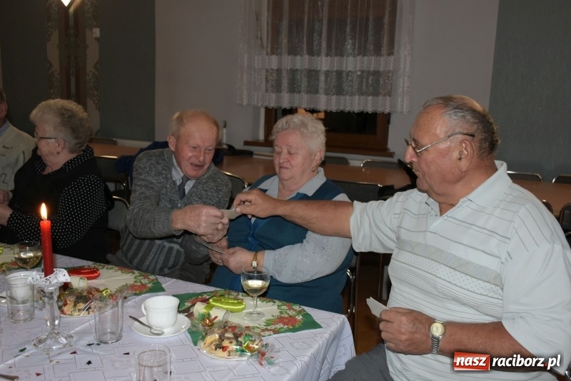 Zdjęcie w galerii na portalu naszraciborz.pl: Gdy pierwsza gwiazdka na niebie zabłyśnie...  wiadomości z regionu