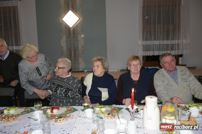 Zdjęcie w galerii na portalu naszraciborz.pl: Gdy pierwsza gwiazdka na niebie zabłyśnie...  wiadomości z regionu