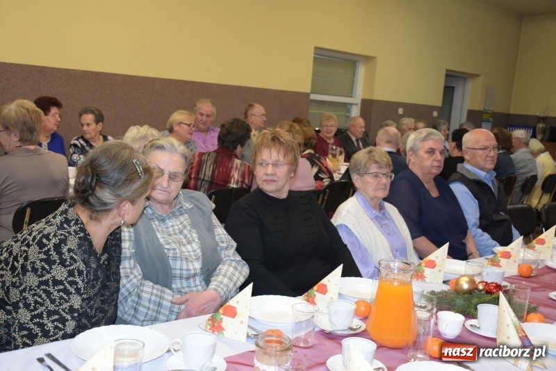 Zdjęcie w galerii na portalu naszraciborz.pl: Gdy pierwsza gwiazdka na niebie zabłyśnie...  wiadomości z regionu