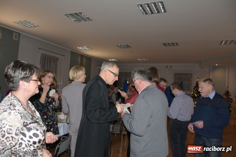 Zdjęcie w galerii na portalu naszraciborz.pl: Gdy pierwsza gwiazdka na niebie zabłyśnie...  wiadomości z regionu