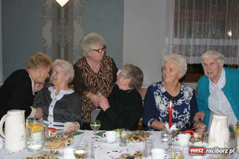 Zdjęcie w galerii na portalu naszraciborz.pl: Gdy pierwsza gwiazdka na niebie zabłyśnie...  wiadomości z regionu