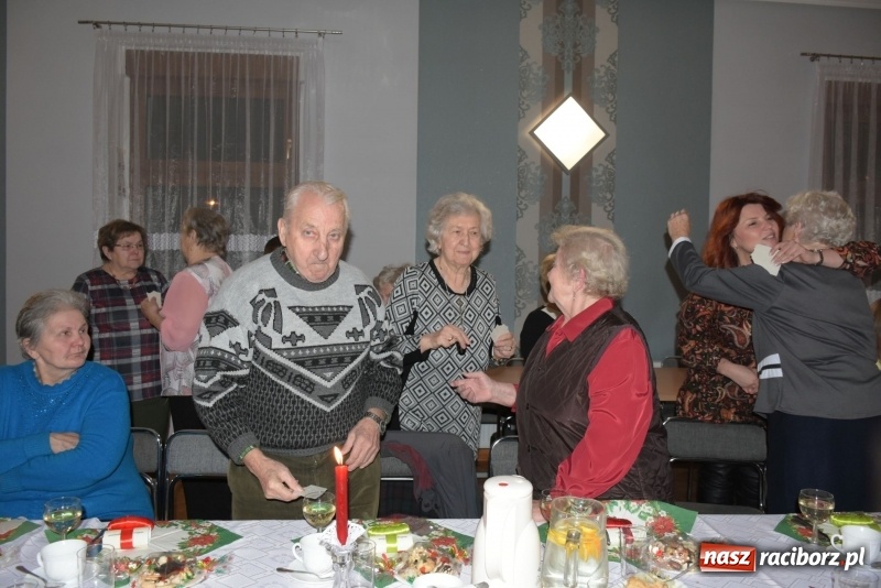 Zdjęcie w galerii na portalu naszraciborz.pl: Gdy pierwsza gwiazdka na niebie zabłyśnie...  wiadomości z regionu