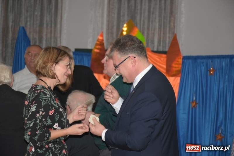 Zdjęcie w galerii na portalu naszraciborz.pl: Gdy pierwsza gwiazdka na niebie zabłyśnie...  wiadomości z regionu