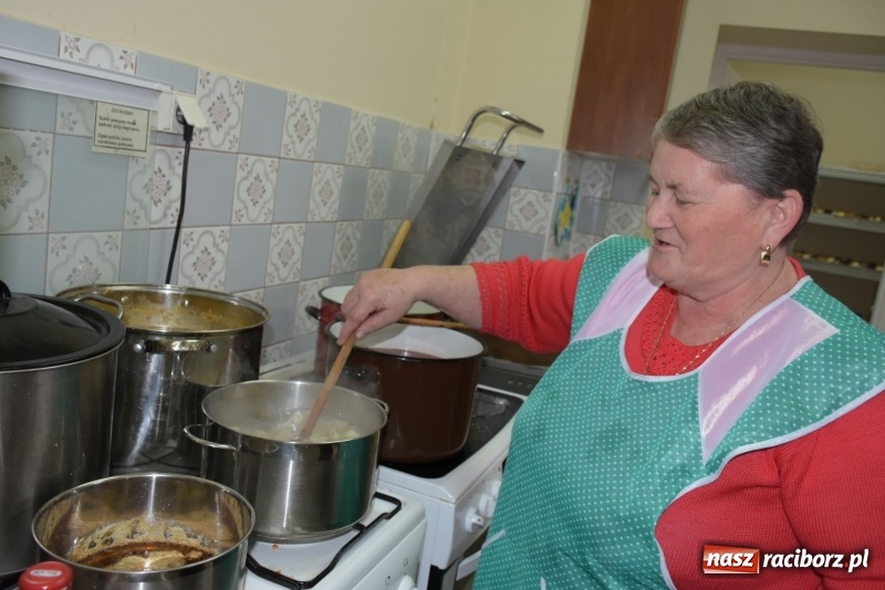 Zdjęcie w galerii na portalu naszraciborz.pl: Gdy pierwsza gwiazdka na niebie zabłyśnie...  wiadomości z regionu
