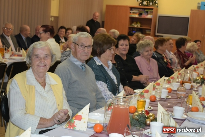 Zdjęcie w galerii na portalu naszraciborz.pl: Gdy pierwsza gwiazdka na niebie zabłyśnie...  wiadomości z regionu