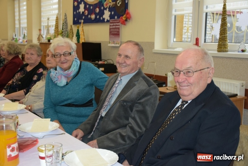 Zdjęcie w galerii na portalu naszraciborz.pl: Gdy pierwsza gwiazdka na niebie zabłyśnie...  wiadomości z regionu