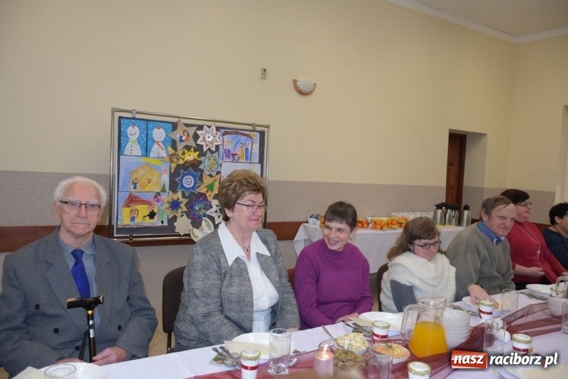 Zdjęcie w galerii na portalu naszraciborz.pl: Gdy pierwsza gwiazdka na niebie zabłyśnie...  wiadomości z regionu