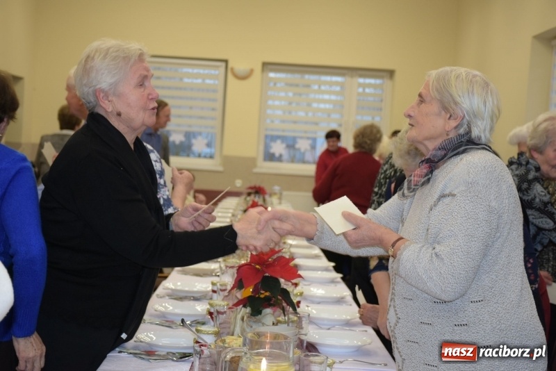 Zdjęcie w galerii na portalu naszraciborz.pl: Gdy pierwsza gwiazdka na niebie zabłyśnie...  wiadomości z regionu