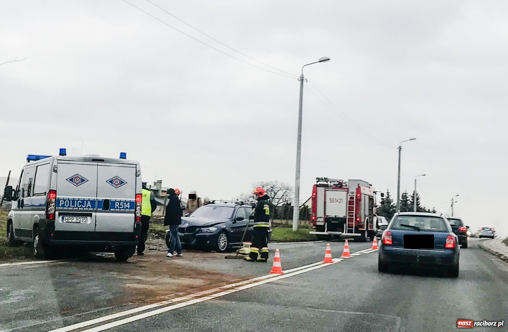 Zdjęcie w galerii na portalu naszraciborz.pl: Dwie kobiety w szpitalu po zderzeniu na Kozielskiej  wiadomości z regionu