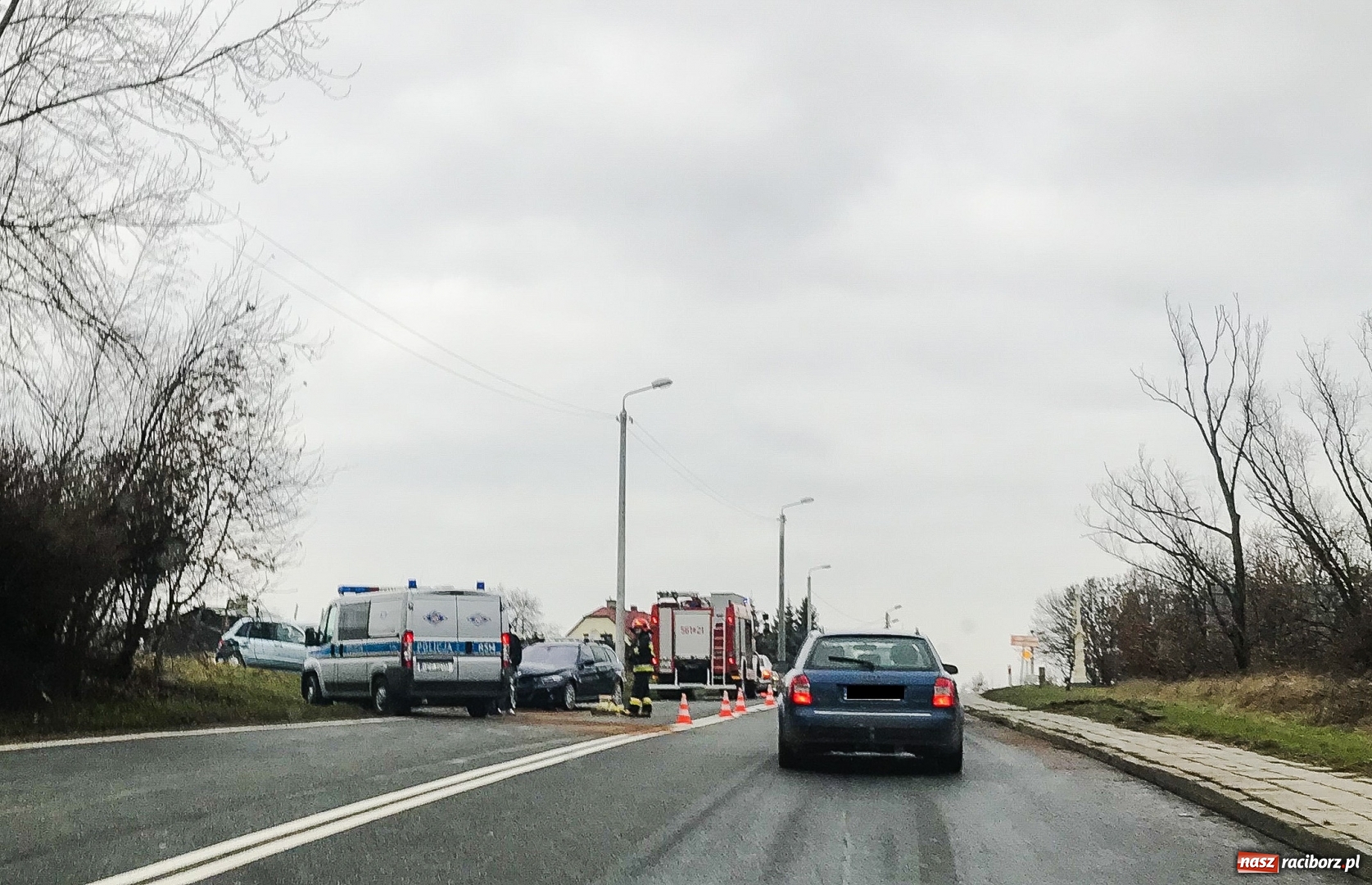 Zdjęcie w galerii na portalu naszraciborz.pl: Dwie kobiety w szpitalu po zderzeniu na Kozielskiej  wiadomości z regionu