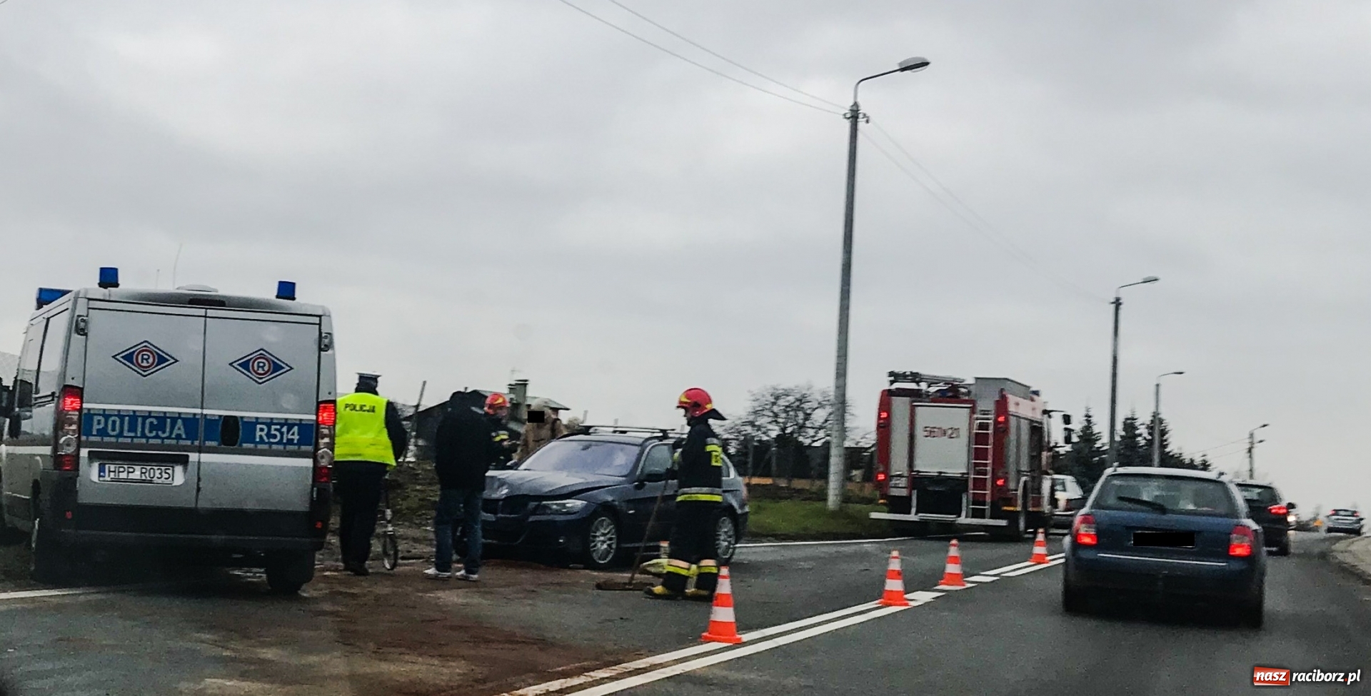 Zdjęcie w galerii na portalu naszraciborz.pl: Dwie kobiety w szpitalu po zderzeniu na Kozielskiej  wiadomości z regionu