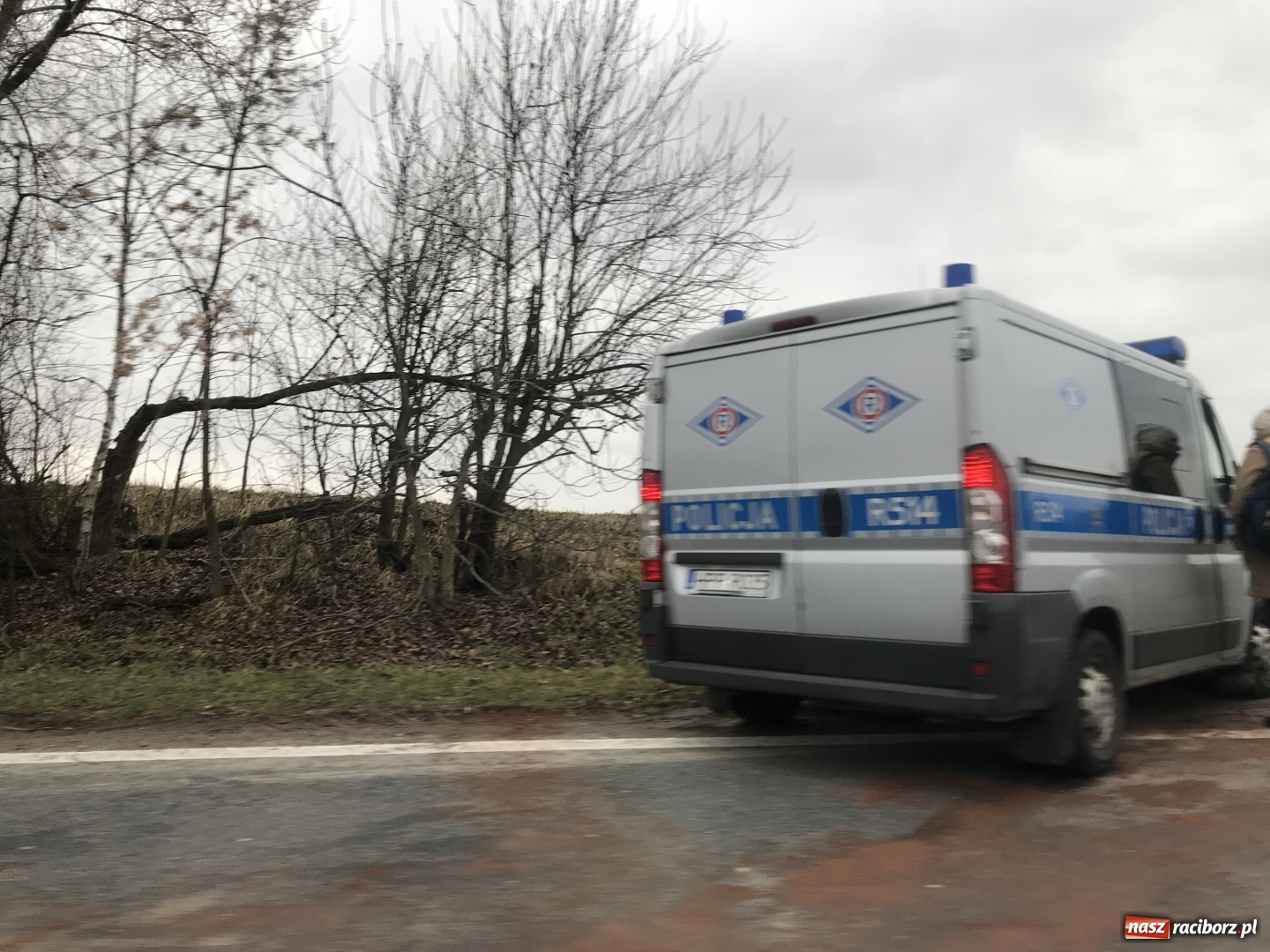 Zdjęcie w galerii na portalu naszraciborz.pl: Dwie kobiety w szpitalu po zderzeniu na Kozielskiej  wiadomości z regionu