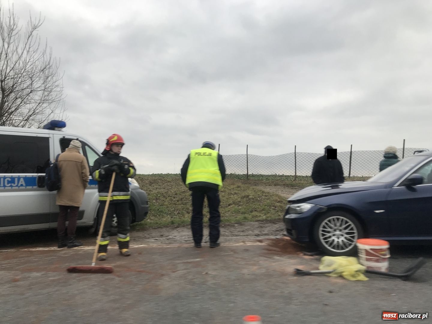 Zdjęcie w galerii na portalu naszraciborz.pl: Dwie kobiety w szpitalu po zderzeniu na Kozielskiej  wiadomości z regionu