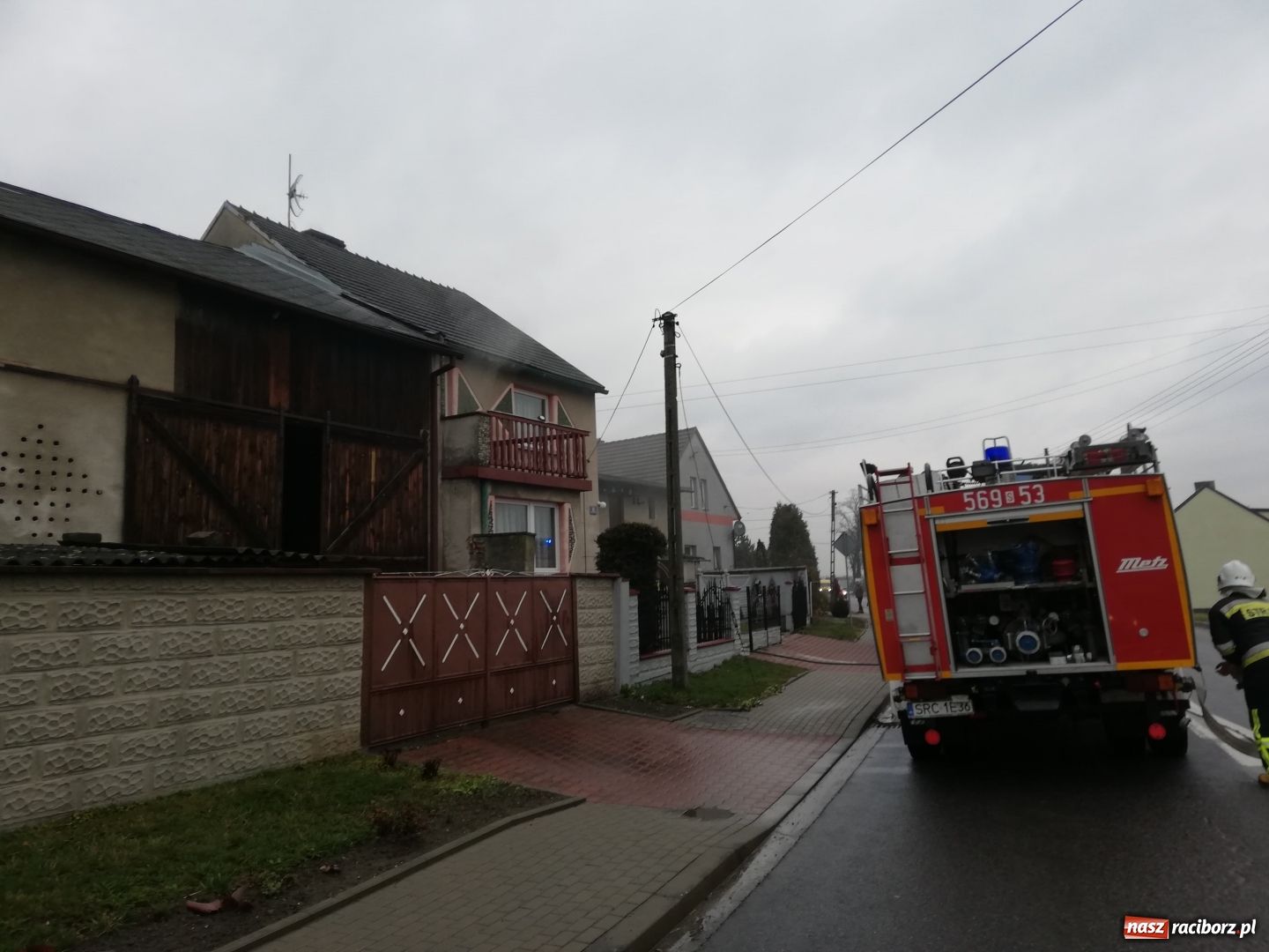 Zdjęcie w galerii na portalu naszraciborz.pl: Pożar w kotłowni w domu jednorodzinnym w Krzanowicach. W akcji siedem zastępów straży wiadomości z regionu