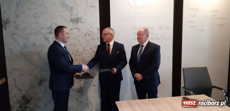 Zdjęcie w galerii na portalu naszraciborz.pl: PKS Racibórz będzie kontynuować działalność przewozową na terenie Powiatu Wodzisławskiego wiadomości z regionu