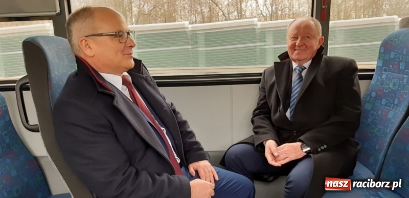 Zdjęcie w galerii na portalu naszraciborz.pl: PKS Racibórz będzie kontynuować działalność przewozową na terenie Powiatu Wodzisławskiego wiadomości z regionu