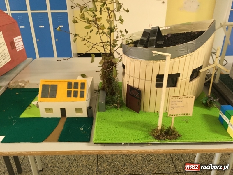 Zdjęcie w galerii na portalu naszraciborz.pl: Energooszczędny dom marzeń młodych raciborzan  wiadomości z regionu