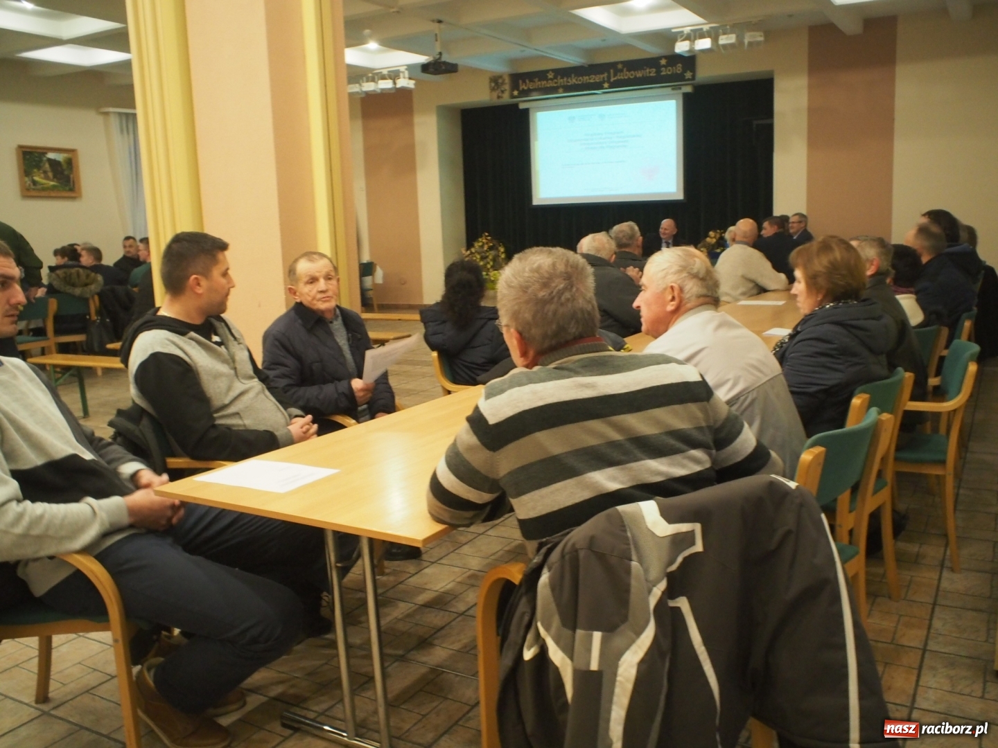 Zdjęcie w galerii na portalu naszraciborz.pl: Odbyły się konsultacje społeczne w sprawie lokalizacji nowego mostu na Odrze  wiadomości z regionu