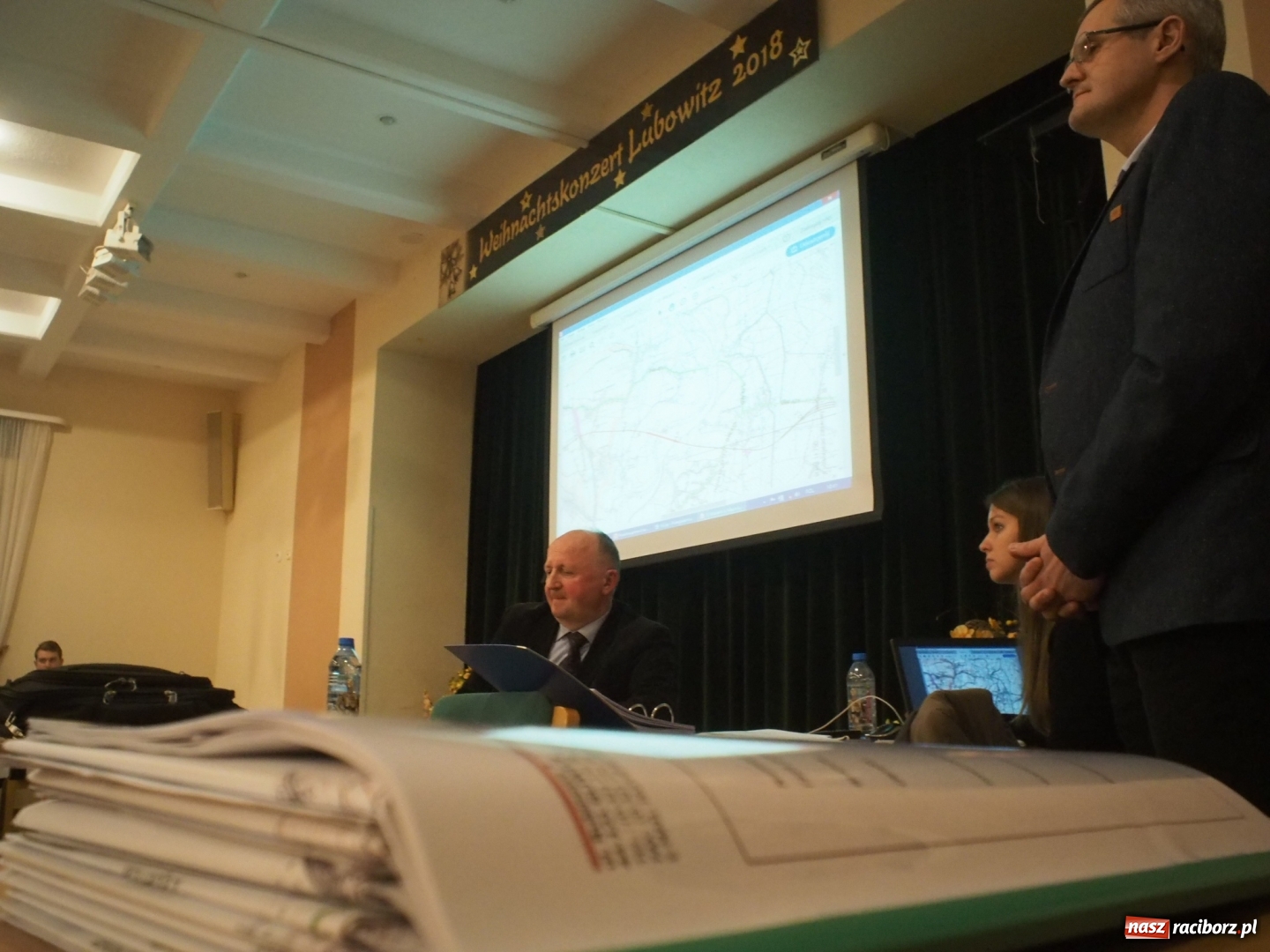 Zdjęcie w galerii na portalu naszraciborz.pl: Odbyły się konsultacje społeczne w sprawie lokalizacji nowego mostu na Odrze  wiadomości z regionu