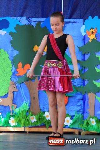 Zdjęcie w galerii na portalu naszraciborz.pl: Majka Jeżowska w nagrodę wiadomości z regionu