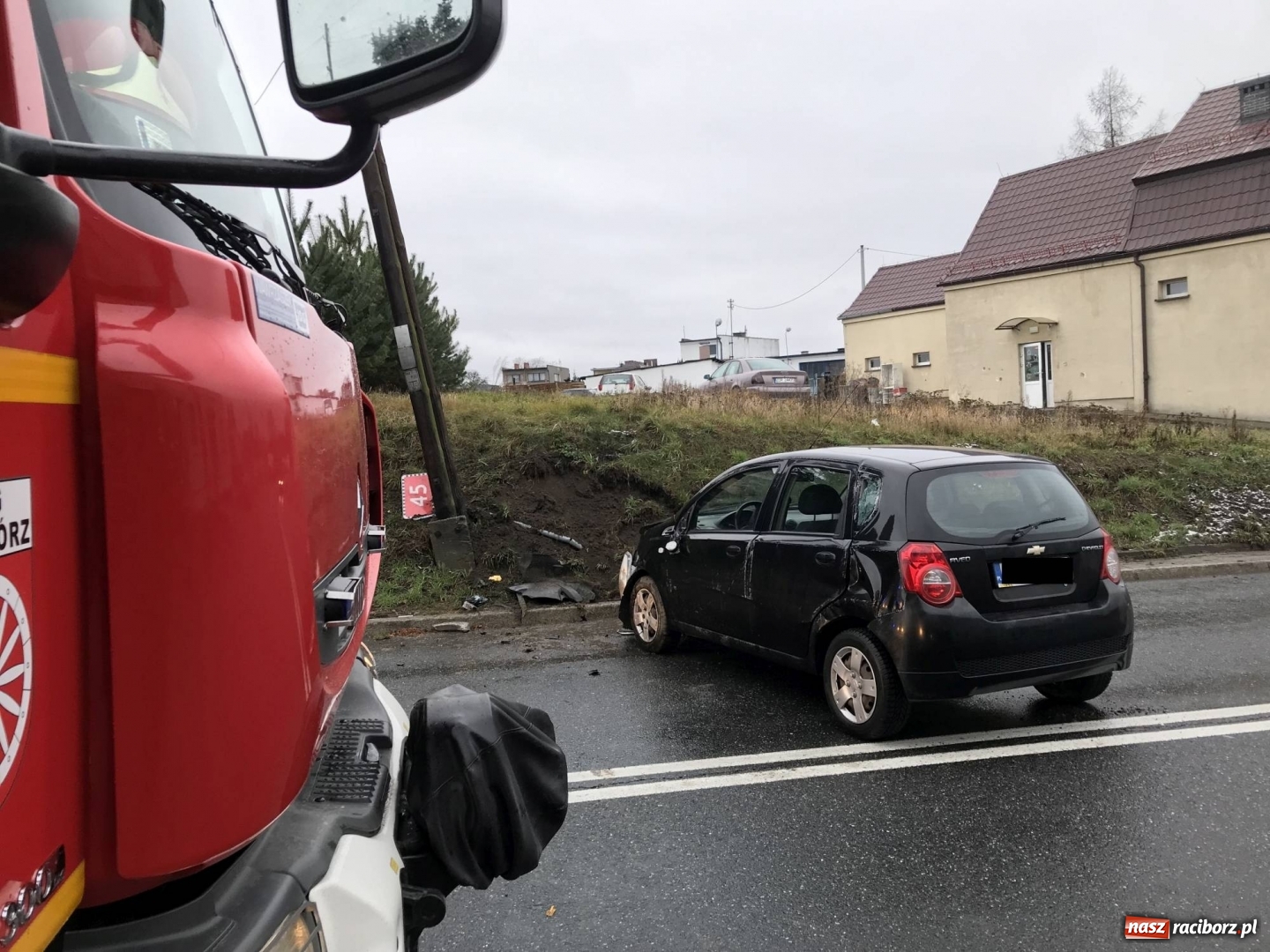 Zdjęcie w galerii na portalu naszraciborz.pl: Szarża BMW na Kozielskiej w Raciborzu. W tym miejscu doszło ostatnio do kilku kolizji WIDEO wiadomości z regionu