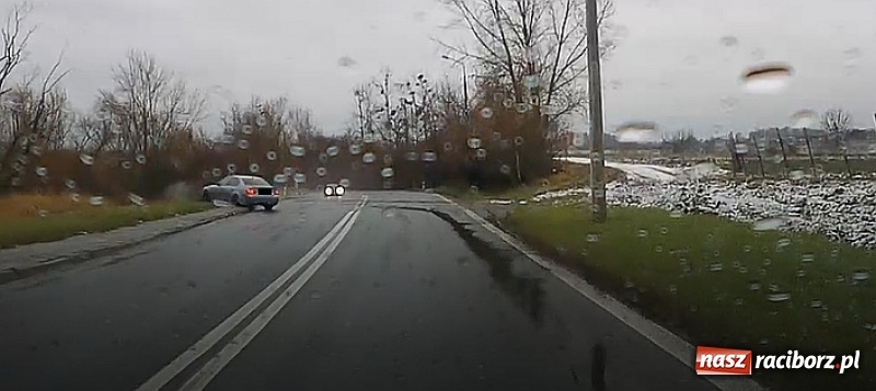 Zdjęcie w galerii na portalu naszraciborz.pl: Szarża BMW na Kozielskiej w Raciborzu. W tym miejscu doszło ostatnio do kilku kolizji WIDEO wiadomości z regionu