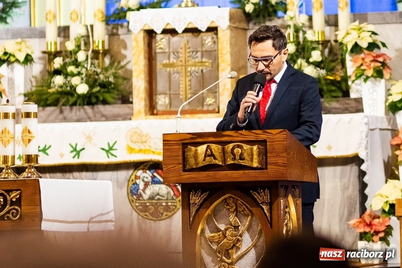 Zdjęcie w galerii na portalu naszraciborz.pl: Kolędowanie dla Asi w Studziennej wiadomości z regionu