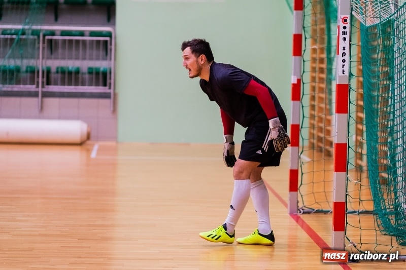 Zdjęcie w galerii na portalu naszraciborz.pl: Ostatnie halowe zmagania dla starego roku pożegnania wiadomości z regionu