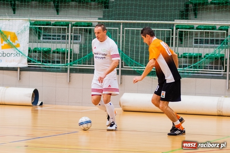 Zdjęcie w galerii na portalu naszraciborz.pl: Ostatnie halowe zmagania dla starego roku pożegnania wiadomości z regionu