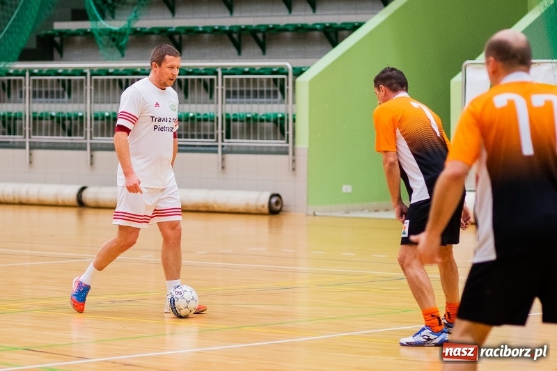 Zdjęcie w galerii na portalu naszraciborz.pl: Ostatnie halowe zmagania dla starego roku pożegnania wiadomości z regionu