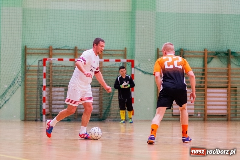 Zdjęcie w galerii na portalu naszraciborz.pl: Ostatnie halowe zmagania dla starego roku pożegnania wiadomości z regionu