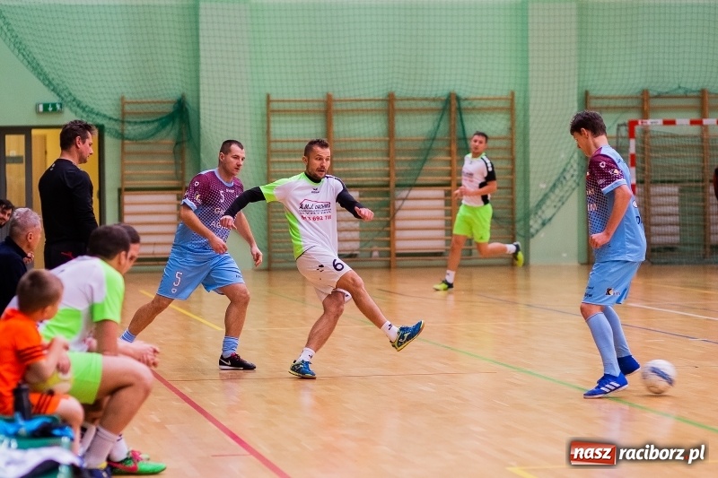 Zdjęcie w galerii na portalu naszraciborz.pl: Ostatnie halowe zmagania dla starego roku pożegnania wiadomości z regionu