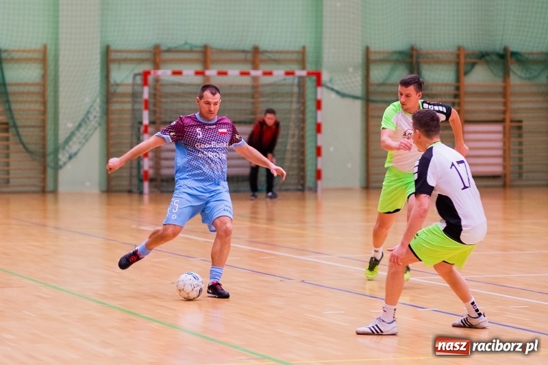 Zdjęcie w galerii na portalu naszraciborz.pl: Ostatnie halowe zmagania dla starego roku pożegnania wiadomości z regionu