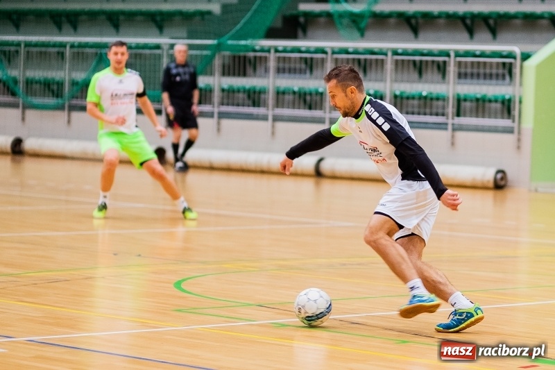 Zdjęcie w galerii na portalu naszraciborz.pl: Ostatnie halowe zmagania dla starego roku pożegnania wiadomości z regionu