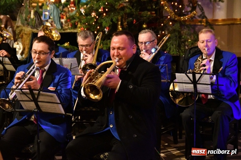 Zdjęcie w galerii na portalu naszraciborz.pl: U świętego Jana na Ostrogu zabrzmiały kolędy i pastorałki  wiadomości z regionu