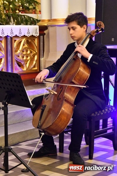 Zdjęcie w galerii na portalu naszraciborz.pl: U świętego Jana na Ostrogu zabrzmiały kolędy i pastorałki  wiadomości z regionu