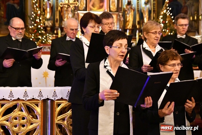 Zdjęcie w galerii na portalu naszraciborz.pl: U świętego Jana na Ostrogu zabrzmiały kolędy i pastorałki  wiadomości z regionu