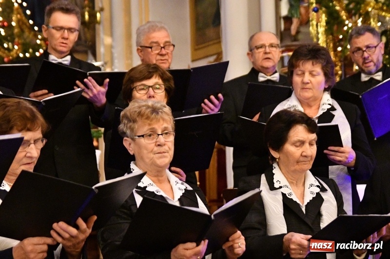Zdjęcie w galerii na portalu naszraciborz.pl: U świętego Jana na Ostrogu zabrzmiały kolędy i pastorałki  wiadomości z regionu