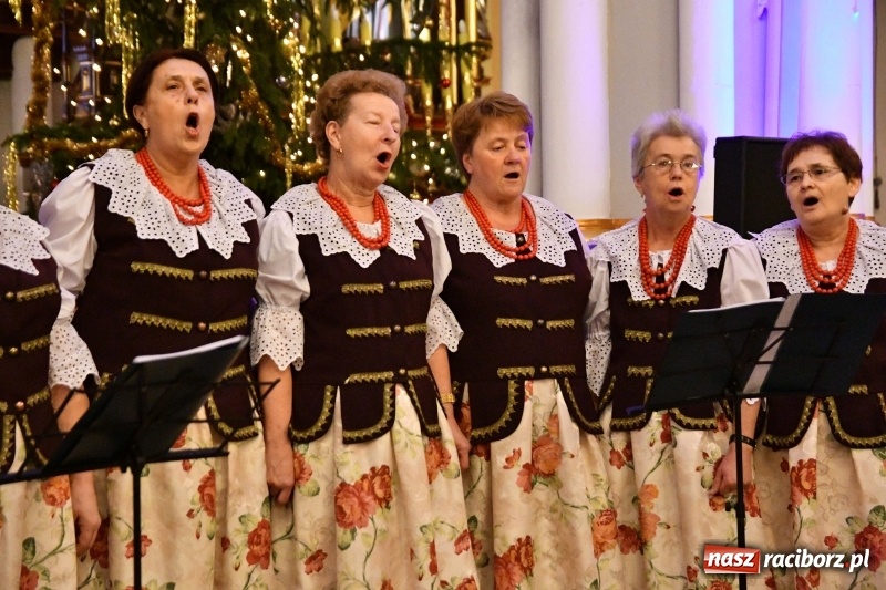Zdjęcie w galerii na portalu naszraciborz.pl: U świętego Jana na Ostrogu zabrzmiały kolędy i pastorałki  wiadomości z regionu