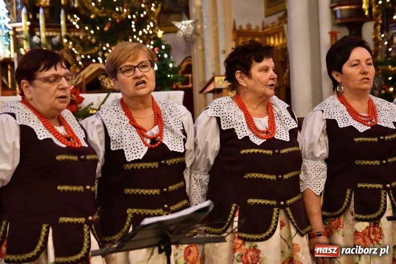 Zdjęcie w galerii na portalu naszraciborz.pl: U świętego Jana na Ostrogu zabrzmiały kolędy i pastorałki  wiadomości z regionu