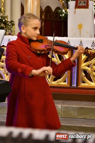 Zdjęcie w galerii na portalu naszraciborz.pl: U świętego Jana na Ostrogu zabrzmiały kolędy i pastorałki  wiadomości z regionu