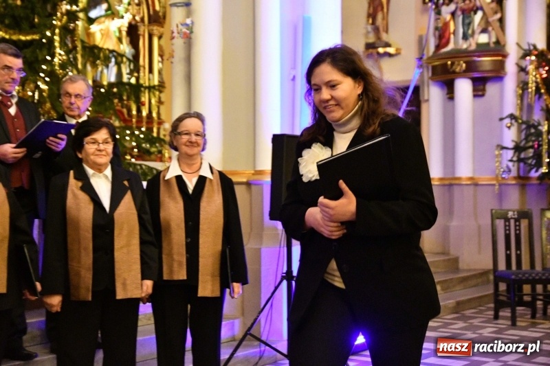 Zdjęcie w galerii na portalu naszraciborz.pl: U świętego Jana na Ostrogu zabrzmiały kolędy i pastorałki  wiadomości z regionu