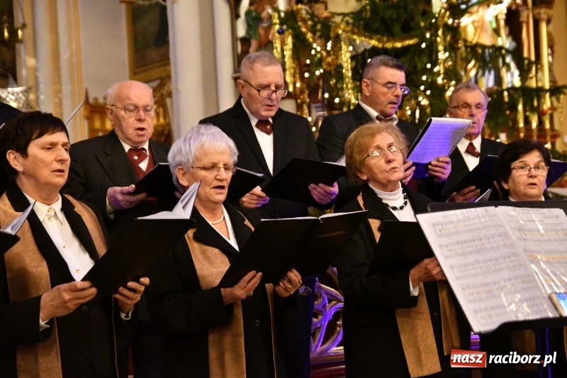 Zdjęcie w galerii na portalu naszraciborz.pl: U świętego Jana na Ostrogu zabrzmiały kolędy i pastorałki  wiadomości z regionu