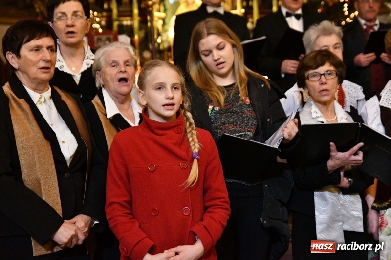 Zdjęcie w galerii na portalu naszraciborz.pl: U świętego Jana na Ostrogu zabrzmiały kolędy i pastorałki  wiadomości z regionu