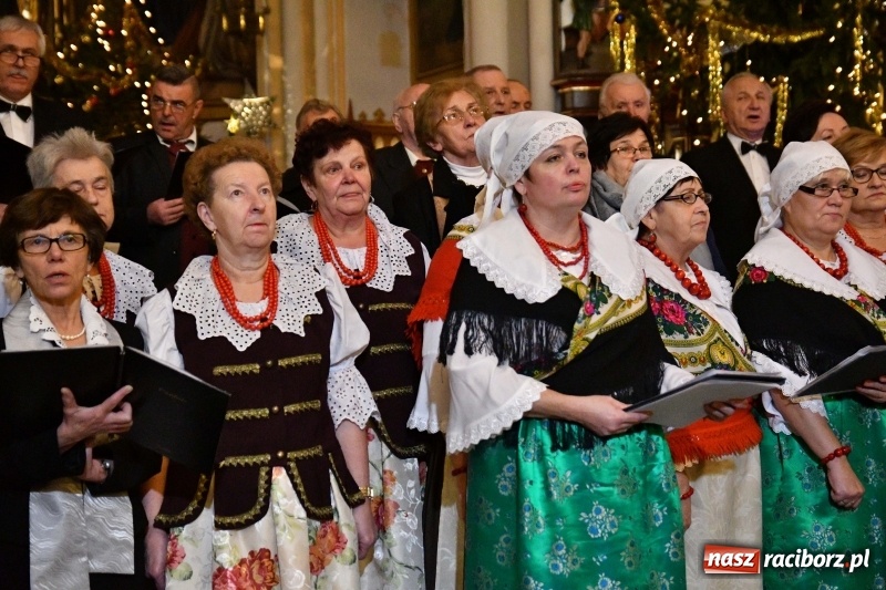 Zdjęcie w galerii na portalu naszraciborz.pl: U świętego Jana na Ostrogu zabrzmiały kolędy i pastorałki  wiadomości z regionu