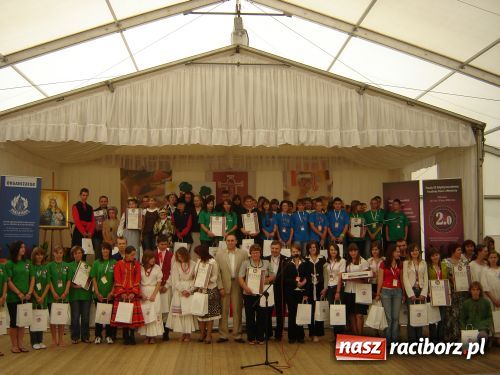 Zdjęcie w galerii na portalu naszraciborz.pl: Finaliści małej ojczyzny wiadomości z regionu