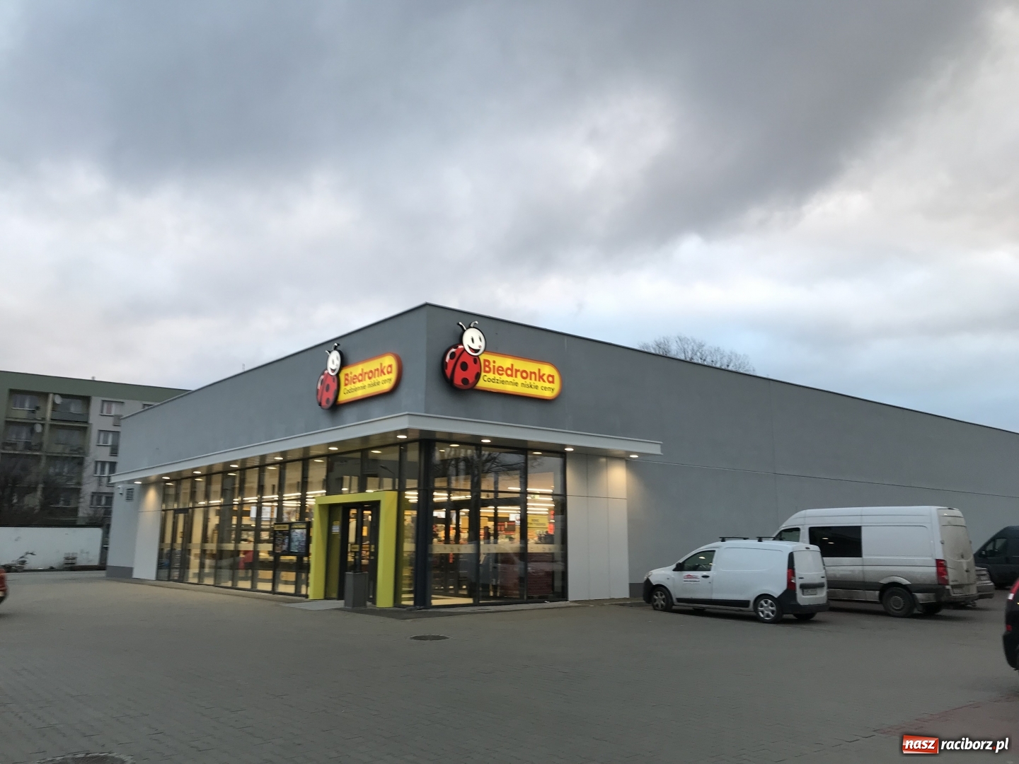 Zdjęcie w galerii na portalu naszraciborz.pl: Dziś otwarto kolejną raciborską Biedronkę  wiadomości z regionu