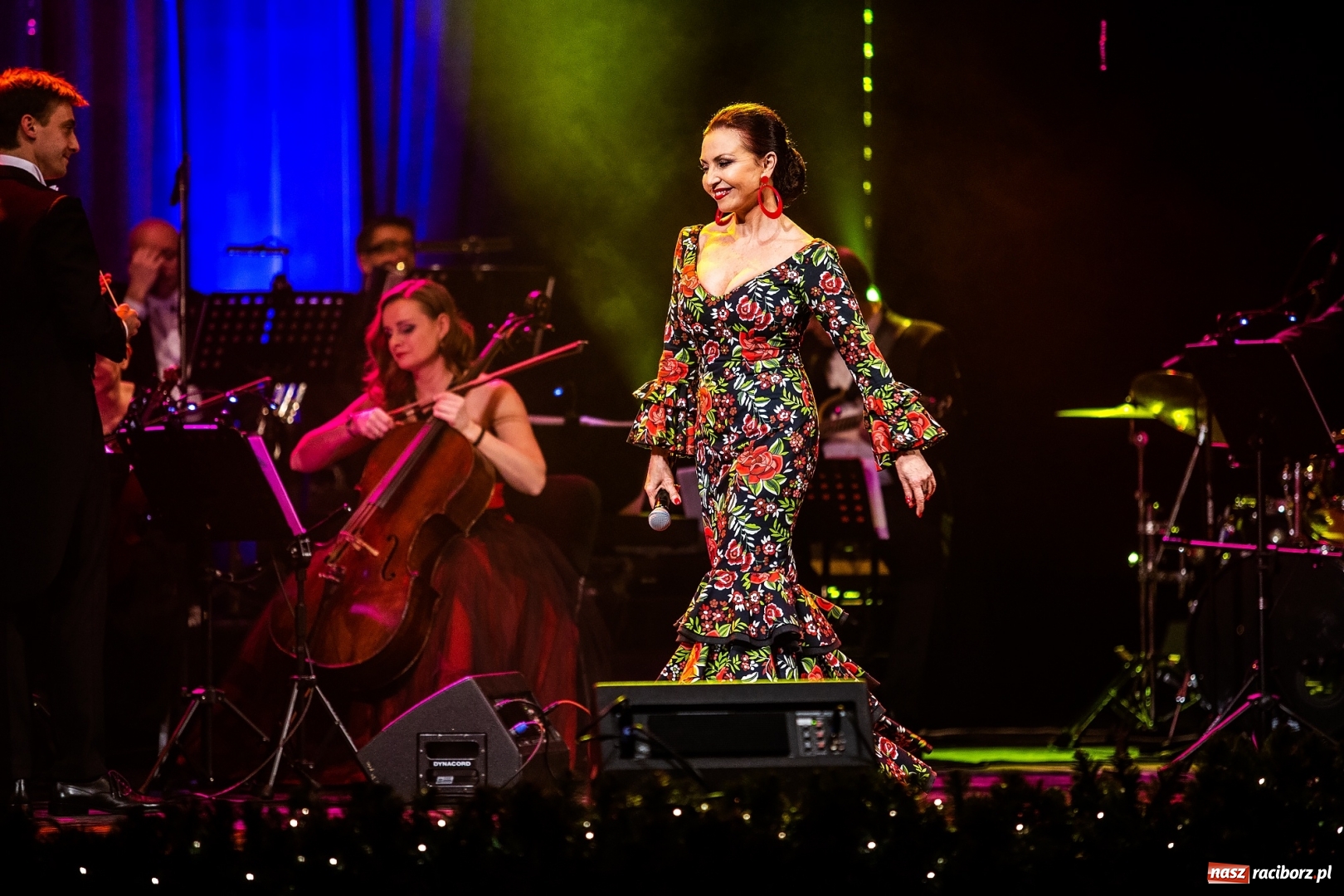 Zdjęcie w galerii na portalu naszraciborz.pl: Przetańczyć całą noc - sylwestrowa gala w RCK wiadomości z regionu